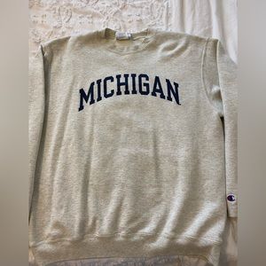 Women’s University of Michigan grey Champion crew neck sweatshirt